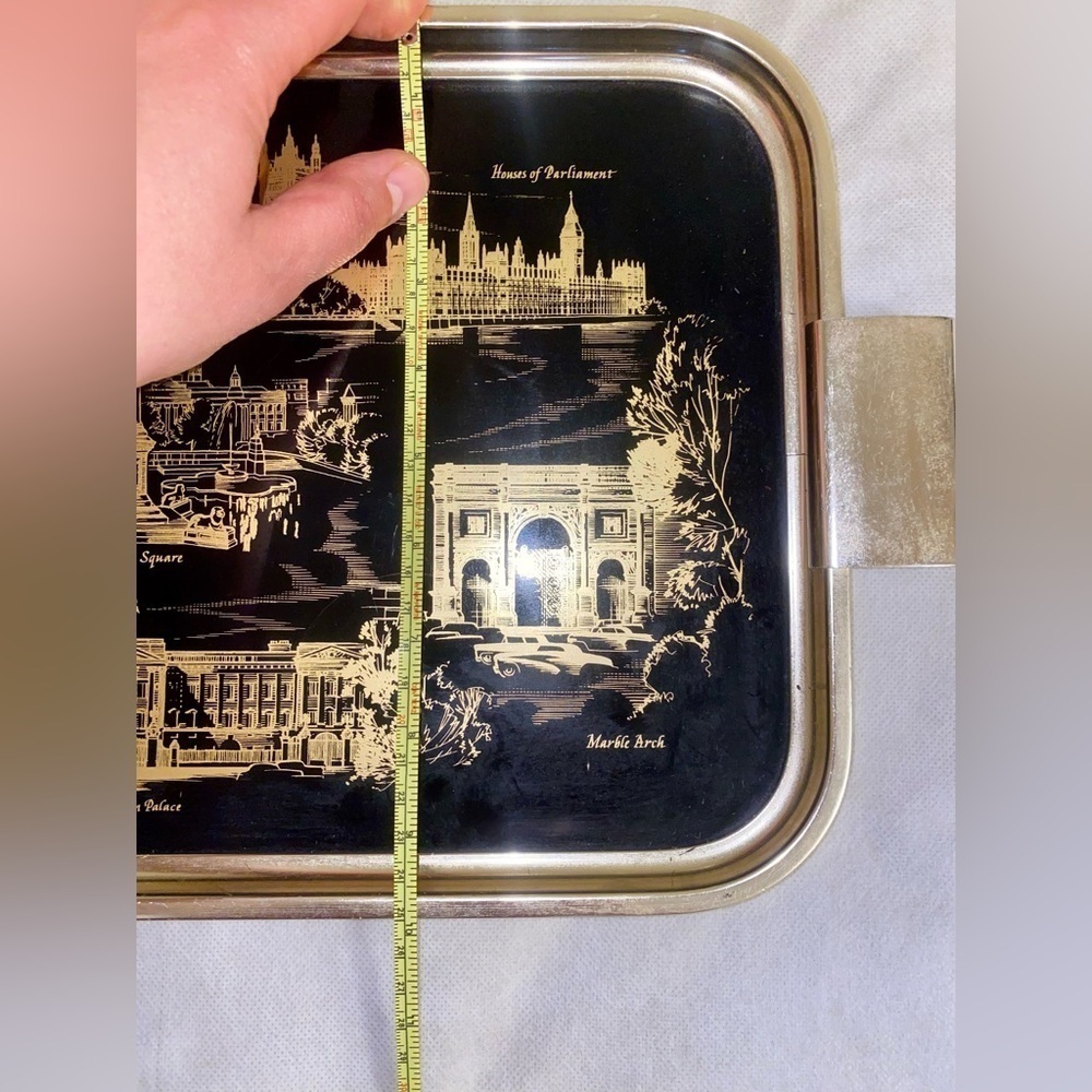 Elegant Gold and Black Decorative Tray. Made in England 🏴󠁧󠁢󠁥󠁮󠁧󠁿 - Picture 3 of 7